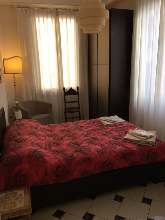 Appartamento Piazza San Marco Флоренция Номер фото
